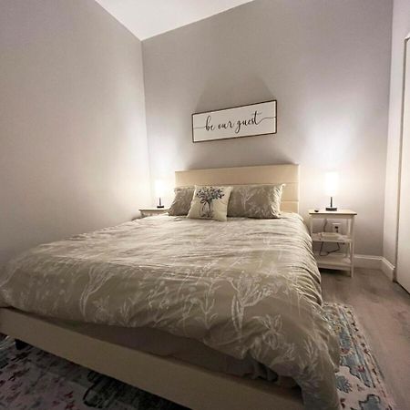 Apartamento Local Modern Getaway - Ground Floor Cleveland Exterior foto