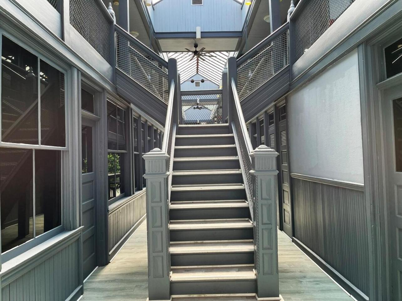 Apartamento Local Modern Getaway - Ground Floor Cleveland Exterior foto